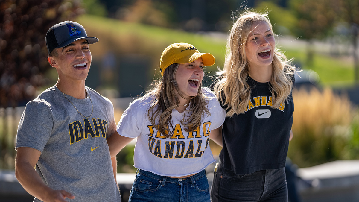 Vandals pose and wear their U of I gear on campus