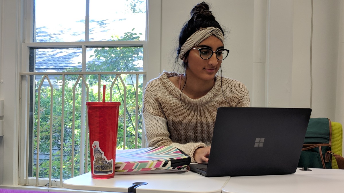 Student Yanira Saldana works on a project in the Design Resource Center.